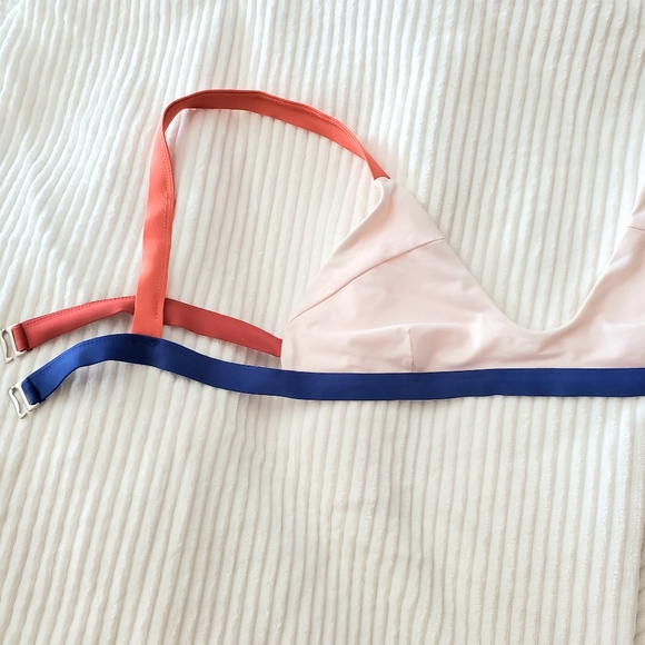 TAVIK+ BIKINI TOP SCOOP NECK COLOR BLOCKS SIZE LARGE - Picture 3 of 14